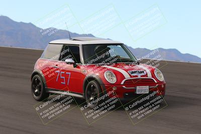 media/Jan-08-2023-SCCA SD (Sun) [[8f6a5b9391]]/Novice Group/Session 1 (Bowl)/